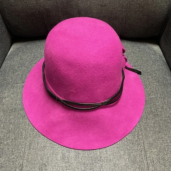 Something Special Wool Felt Floral Hat display picture 3